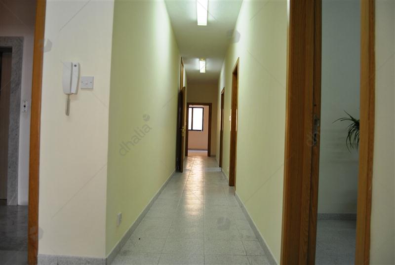 P000250351