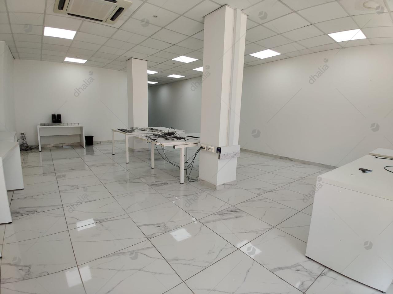 P000243784