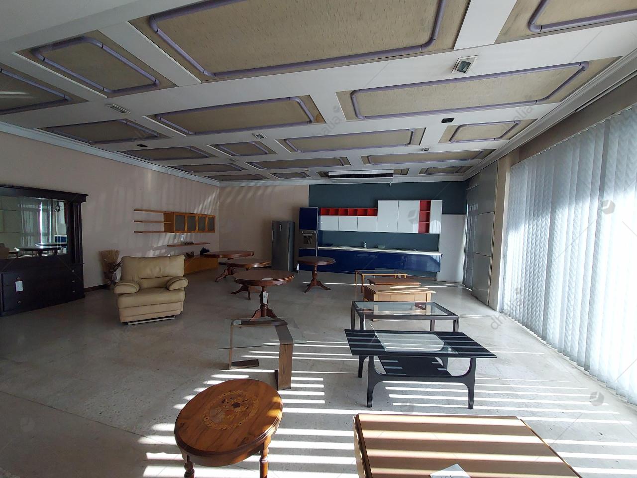 P000249436